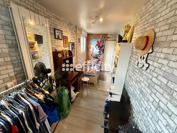 Maison
         5 pièces
        - 127 m² 379 000 € *