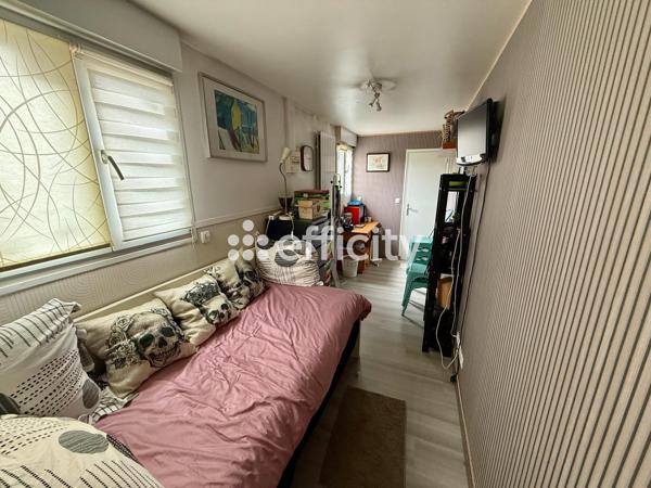 Maison
         5 pièces
        - 127 m² 379 000 € *