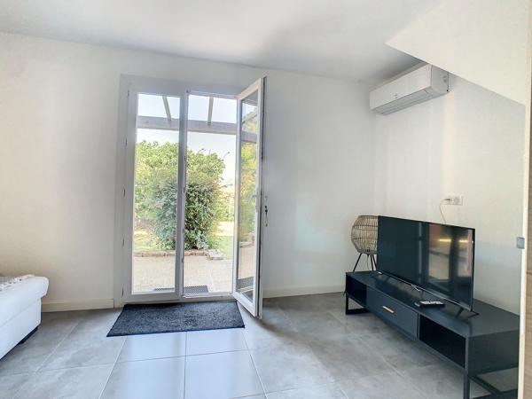 Villa 8 pièce(s) 5 chambre(s) 221.94 m²