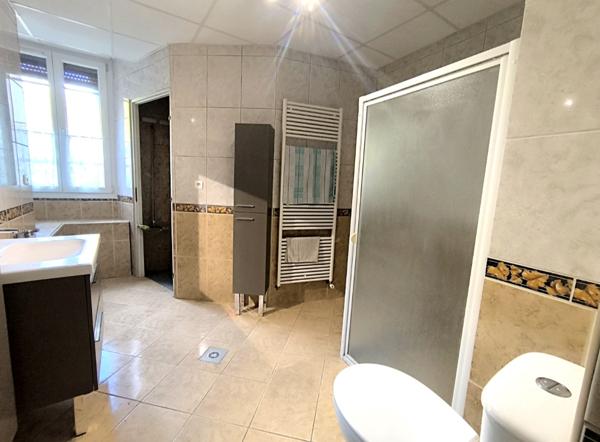 Château-Thierry (02400) Maison de ville 6 pièces