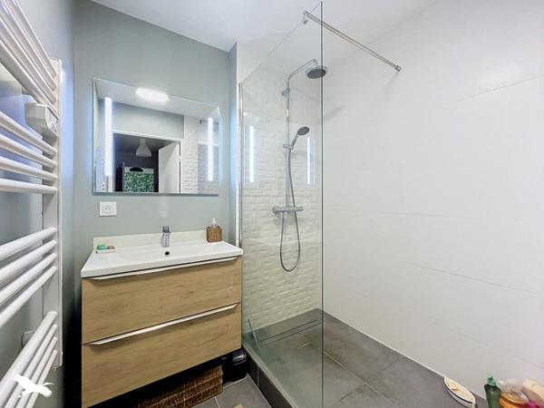 Appartement 282 000 € Bordeaux 3 p 65 m² DPE C
