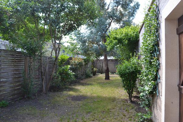 JOLIE MAISON DE VILLE RENOVEE