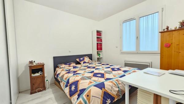 Querrien – Opportunité rare : maison récente 3 chambres en nue-propriété, plain-pied avec jardin !