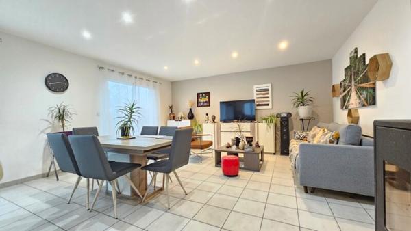 Querrien – Opportunité rare : maison récente 3 chambres en nue-propriété, plain-pied avec jardin !