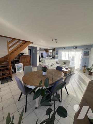 MAISON BOURG DE PLUNERET EN IMPASSE 3 CHAMBRES - GARAGE  - TERRAIN 517 m2