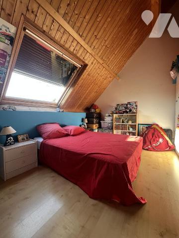 MAISON BOURG DE PLUNERET EN IMPASSE 3 CHAMBRES - GARAGE  - TERRAIN 517 m2