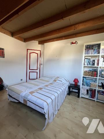 MAISON BOURG DE PLUNERET EN IMPASSE 3 CHAMBRES - GARAGE  - TERRAIN 517 m2