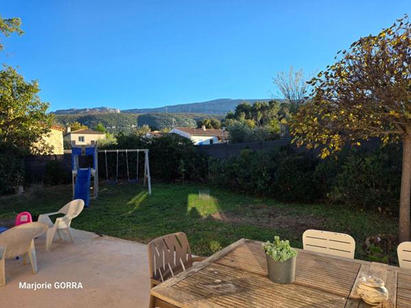 NANS LES PINS VILLA T4 SUR 1000 M²