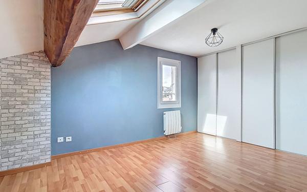 Appartement à vendre    2 pièces • 29,56 m2 Toulon