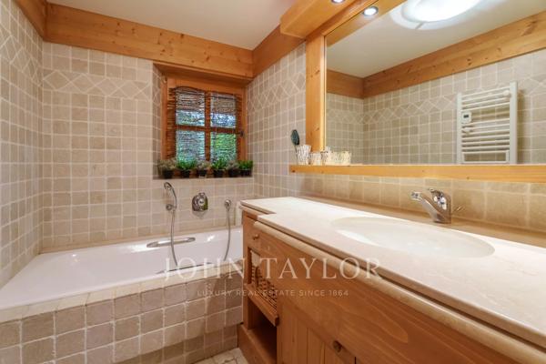 CHALET FAMILIAL - MONT D'ARBOIS