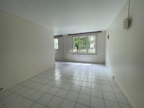 SEVRES - Appartement 4 pièces Loyer 1 400 €/mois charges comprises **  - Référence  674-S