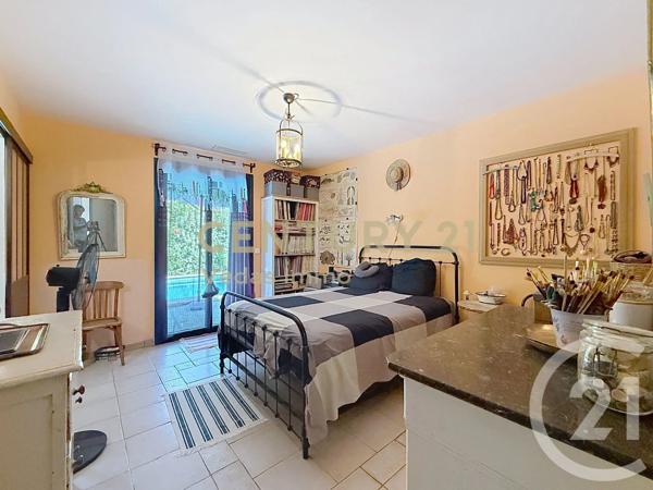Maison à vendre  6 pièces - 143 m 2   ST JEAN DE VEDAS  - 34