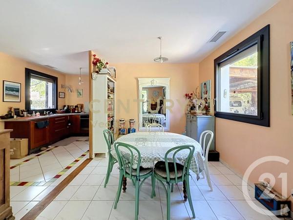 Maison à vendre  6 pièces - 143 m 2   ST JEAN DE VEDAS  - 34