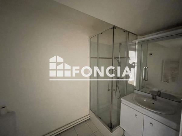 Location Studio 22.87 m² - BOITE N° 25 Paris 75018