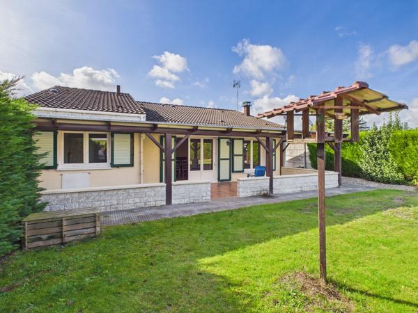 Maison
         4 pièces
        - 91 m² 225 000 €*