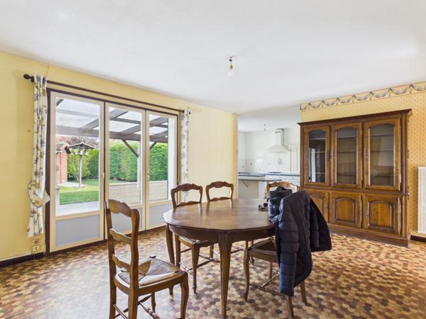 Maison
         4 pièces
        - 91 m² 225 000 €*