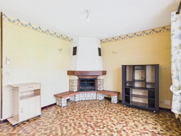 Maison
         4 pièces
        - 91 m² 225 000 €*