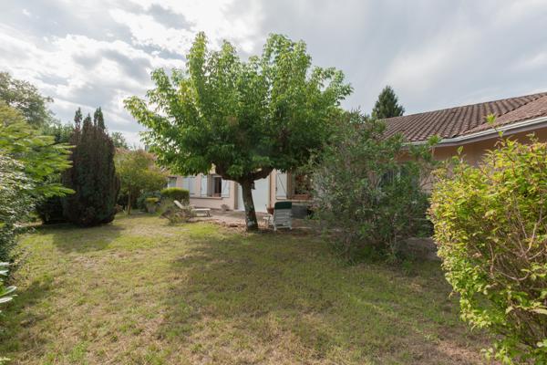 VILLA DE PLAIN-PIED PROCHE DU CENTRE D’ANGRESSE