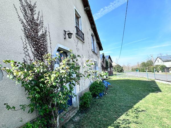 Maison ancienne à rénover à vendre à Vaas (72500) - 12 pièces, 305 m²