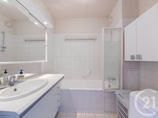 Appartement T3 à vendre  3 pièces - 74,56 m 2   CHOLET  - 49