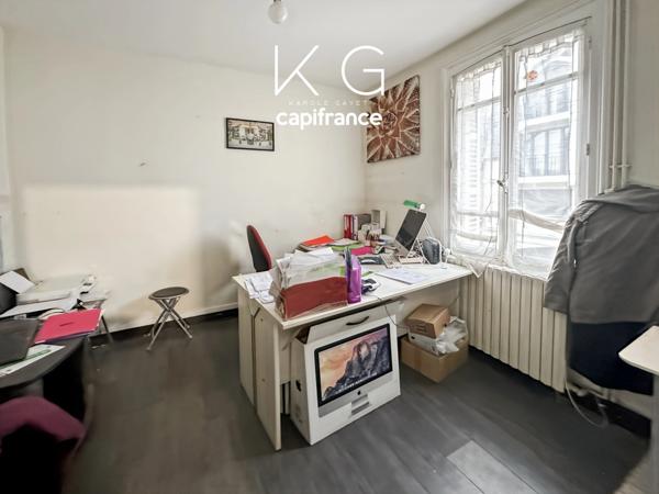 Deauville proche place Morny, immeuble de caractère à rénover, appartement 86 m2 et local commercial à vendre
