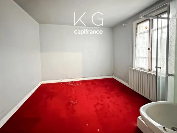 Deauville proche place Morny, immeuble de caractère à rénover, appartement 86 m2 et local commercial à vendre