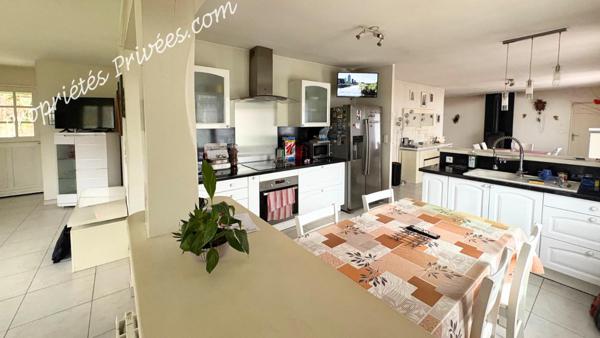 Maison Monthou Sur Bievre 10 pièce(s) 135 m2