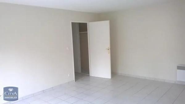 Appartement à louer 2 pièces 53.71m² Divion (62460)