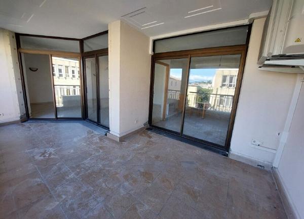 Appartement à vendre    4 pièces •  Manosque