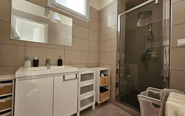 Appartement à vendre    3 pièces • 71,52 m2 Saint-Étienne