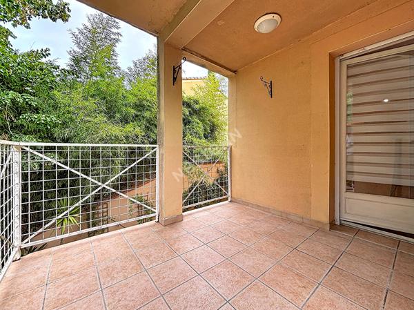 Appartement T3 en rez-de-chaussée avec terrasse et stationnement  Montauban Beausoleil