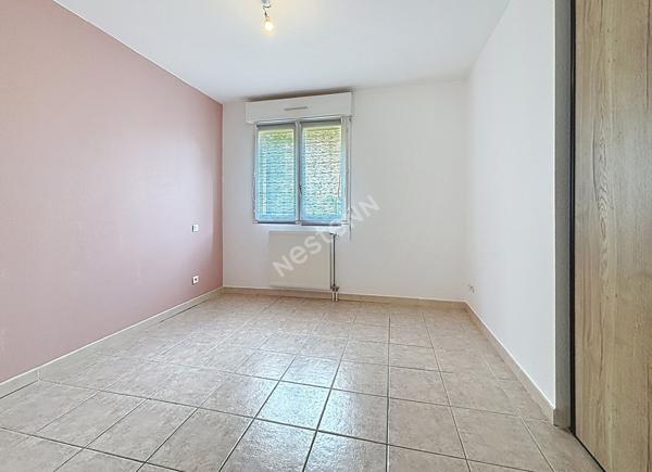 Appartement T3 en rez-de-chaussée avec terrasse et stationnement  Montauban Beausoleil