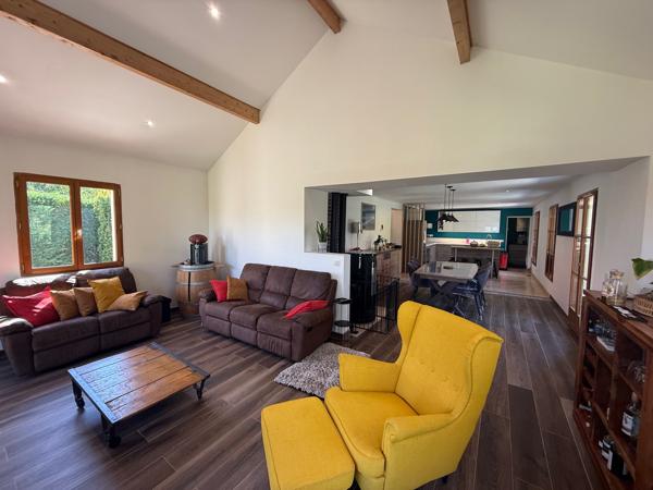 Faremoutiers (77515) GRANDE MAISON FAMILIALE EN PARFAIT ETAT