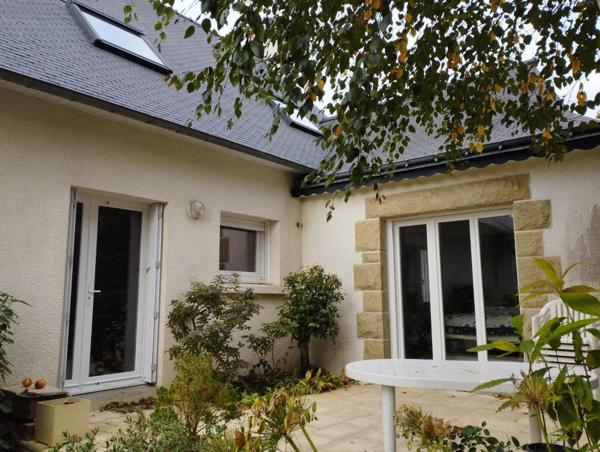 Maison à vendre à Pabu dans les Côtes-d'Armor (22200), ref : 00407FR