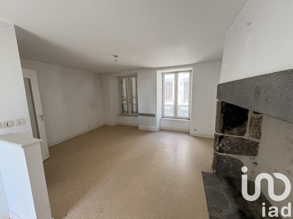 Immeuble à vendre 64 m² Mauriac