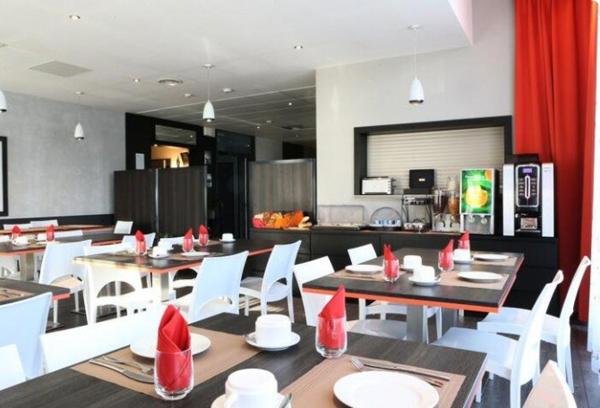 INVESTISSEMENT LOCATIF – CHEVILLY-LARUE – Résidence d'Affaires Adonis Paris Sud *** - 6.2% de rentabilité