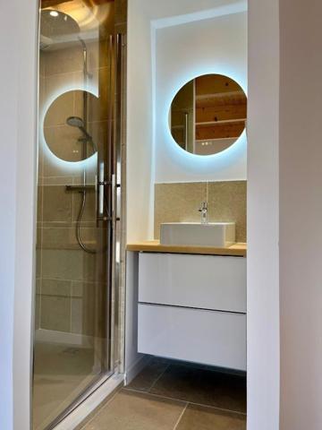 Maison neuve entièrement refaite et repensé, classement énergetique B, pompe à chaleur.