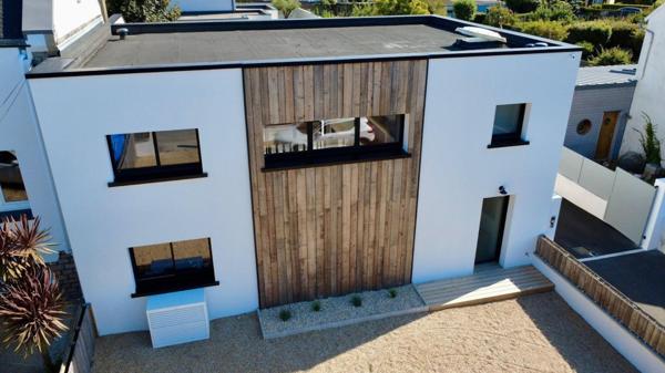 Maison neuve entièrement refaite et repensé, classement énergetique B, pompe à chaleur.