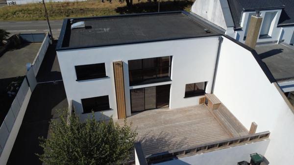 Maison neuve entièrement refaite et repensé, classement énergetique B, pompe à chaleur.