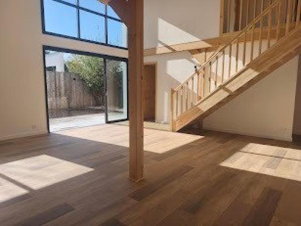 Maison neuve entièrement refaite et repensé, classement énergetique B, pompe à chaleur.