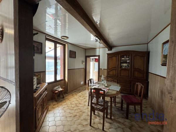 Ancienne logère (Ensemble immobilier)