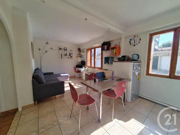 Maison à vendre  4 pièces - 81 m 2   VALENCE  - 26