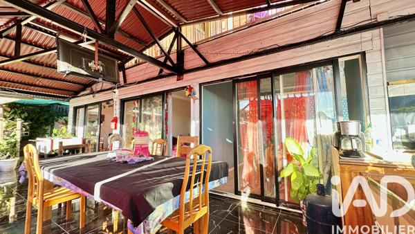 Maison à vendre 10 pièces 228 m² Saint-Pierre