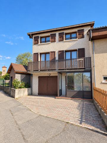 Maison
         3 pièces
        - 105 m² Exclusivité 310 000 € *