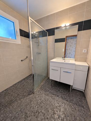 Maison
         3 pièces
        - 105 m² Exclusivité 310 000 € *