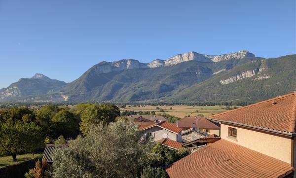 Maison
         3 pièces
        - 105 m² Exclusivité 310 000 € *