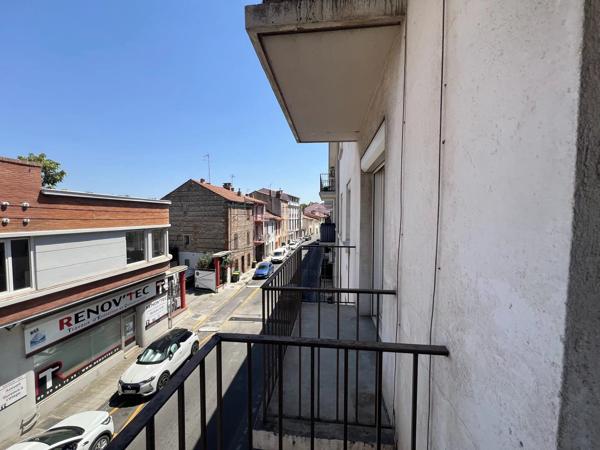 Vente                                                      Appartement
                        
                     3 pièces                      55 m2                     à Perpignan