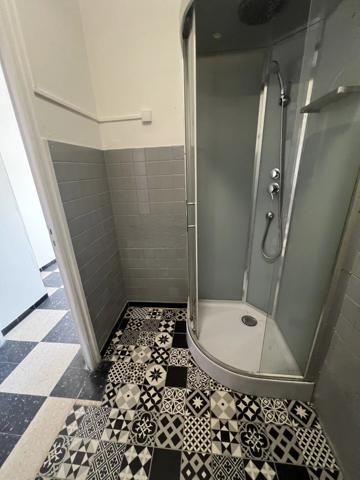 Vente                                                      Appartement
                        
                     3 pièces                      55 m2                     à Perpignan