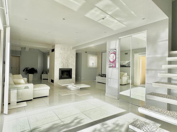 Villa de prestige HORIZON sur les hauteurs de CORNILLON CONFOUX (13)