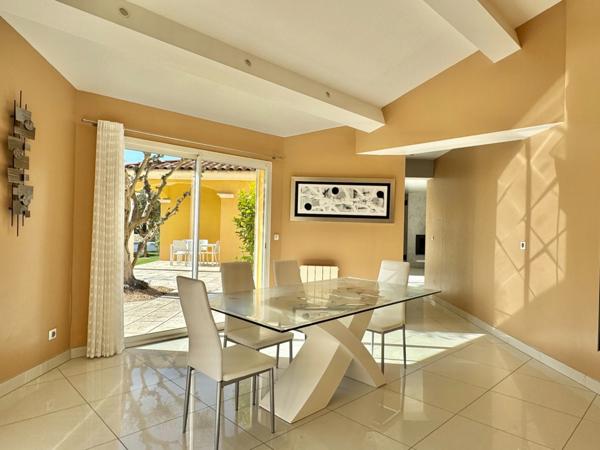 Villa de prestige HORIZON sur les hauteurs de CORNILLON CONFOUX (13)